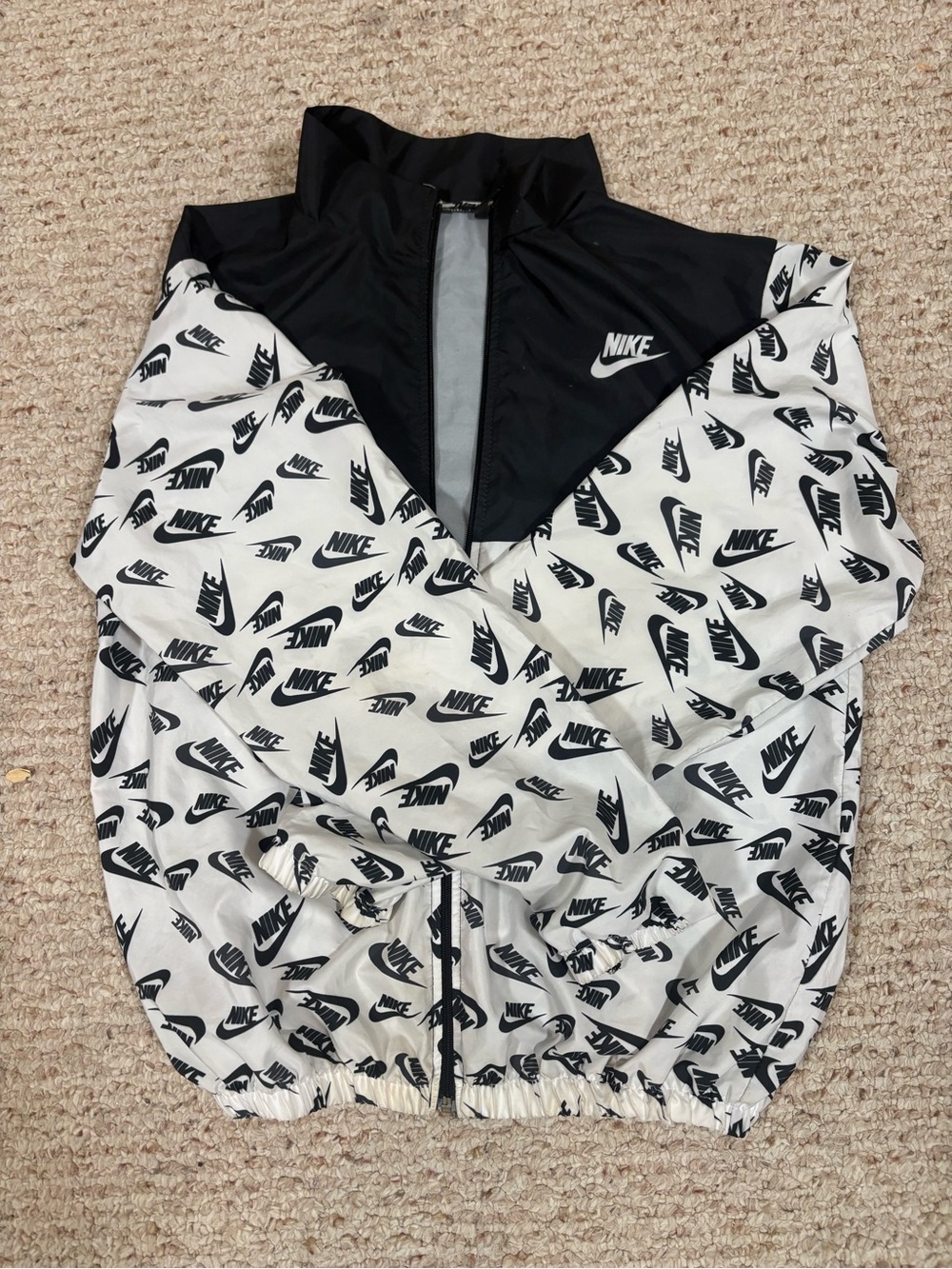 Nike White and Black Repeating Logo Shell Jacket